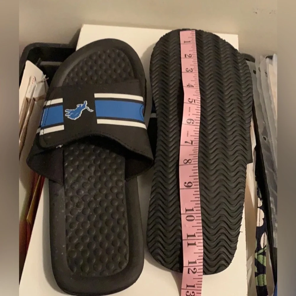Detroit Lions Slides -  Left Foot Only Lot Of 2 Read Below